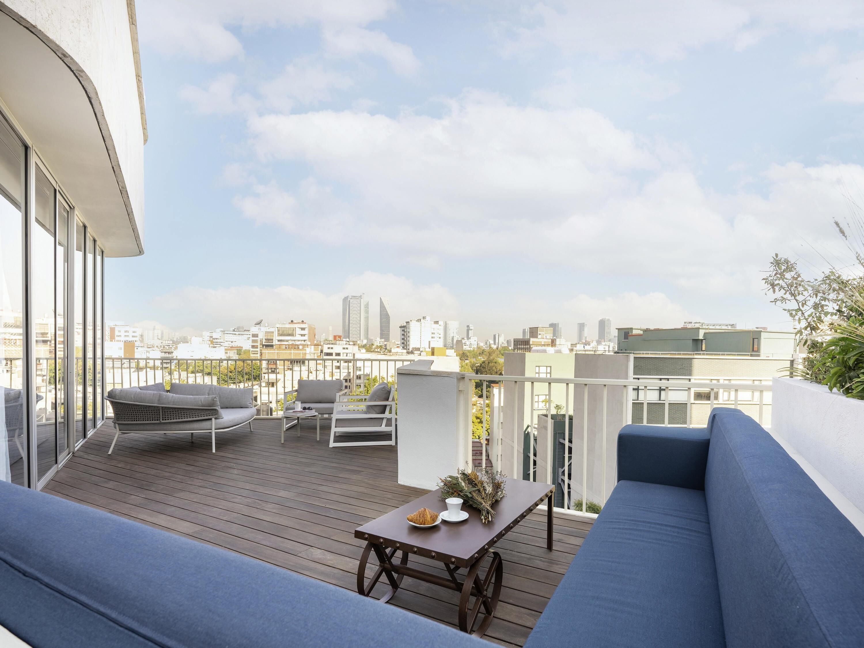 Penthouse, 1 King Bed (Roma) | Premium bedding, down comforters, minibar, in-room safe