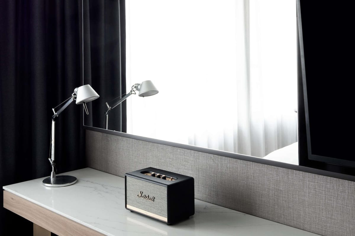 Hochwertige Bettwaren, Daunenbettdecken, Minibar, Zimmersafe