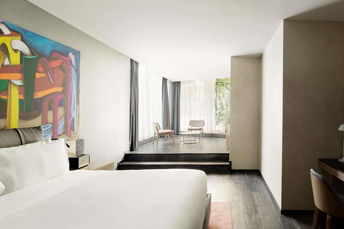 Suite, 1 très grand lit, terrasse (Mondrian)