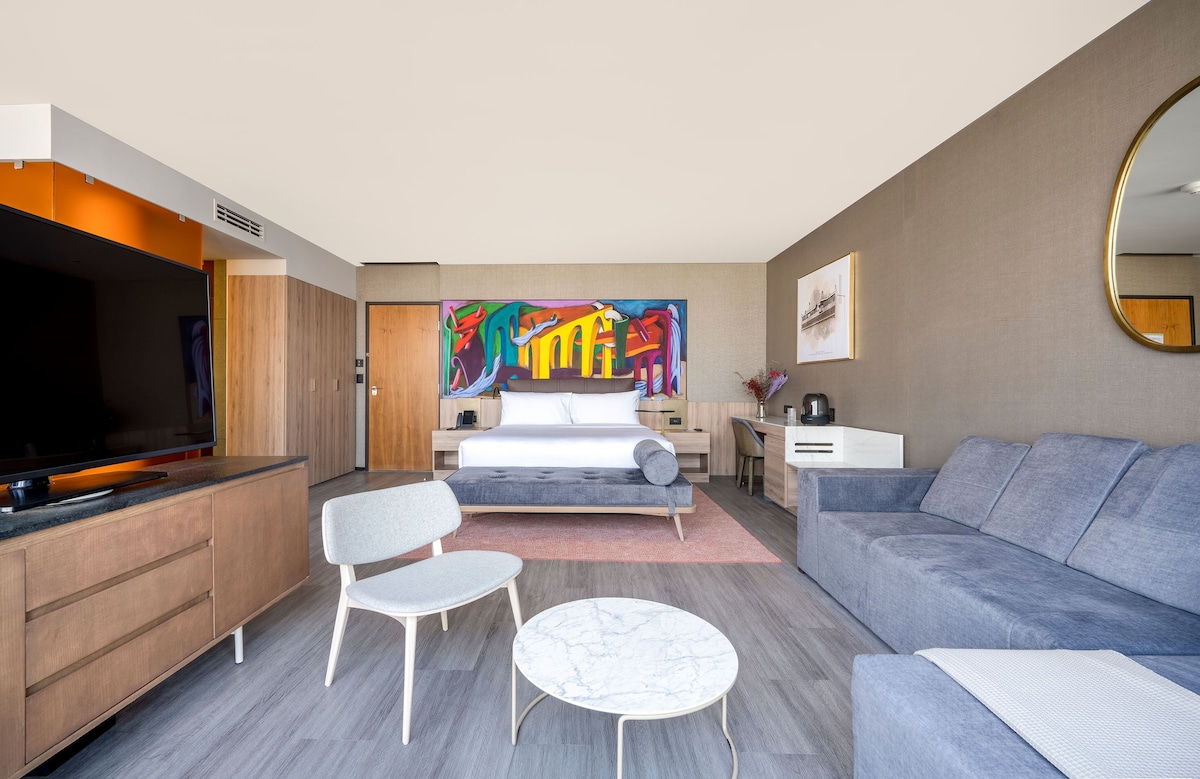 Mondrian Mexico City Condesa Guestroom