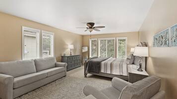 4 bedrooms, iron/ironing board, free WiFi, bed sheets