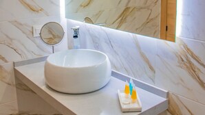 Premium bedding, down comforters, memory foam beds, desk - Arena Mojacar (Mojacar)