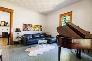 Téléviseur, foyer