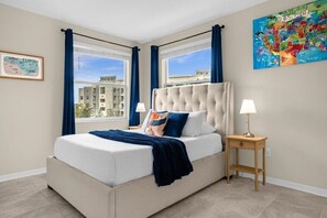 3 chambres, fer et planche à repasser, Wi-Fi, draps fournis