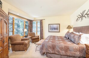 4 chambres, fer et planche à repasser, Wi-Fi gratuit