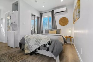 1 Schlafzimmer, Bügeleisen/Bügelbrett, kostenloses WLAN, Bettwäsche