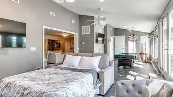 3 chambres, fer et planche à repasser, Wi-Fi gratuit, draps fournis