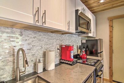 NEW! Cozy Big Sky Condo: Walk to Ski Lift & Dining