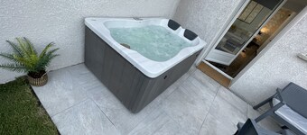 Gold-Luxury-SPA