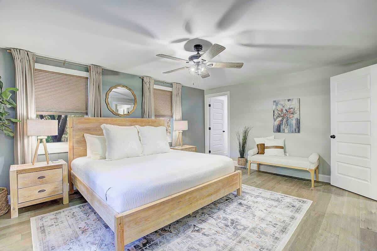 3 bedrooms, iron/ironing board