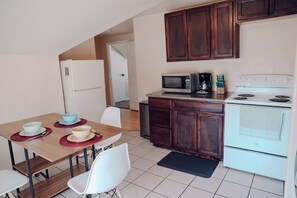 Toaster, blender, paper towels - Cheerful home close to down town provo, I-15, BYU (Provo)