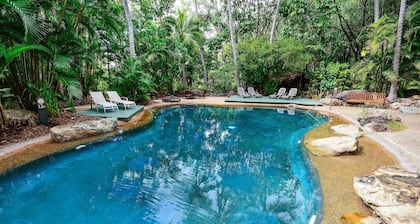 Poinciana 101 Hamilton Island - centrally located, oceanviews, buggy and transfers