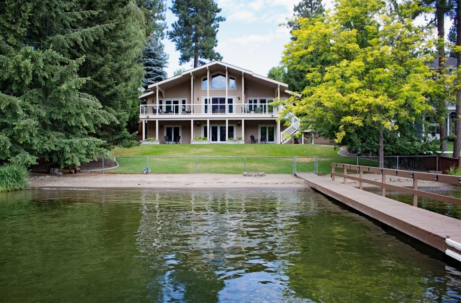 Elegant Riverfront Home with private dock