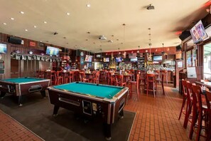 Bar (en la propiedad)