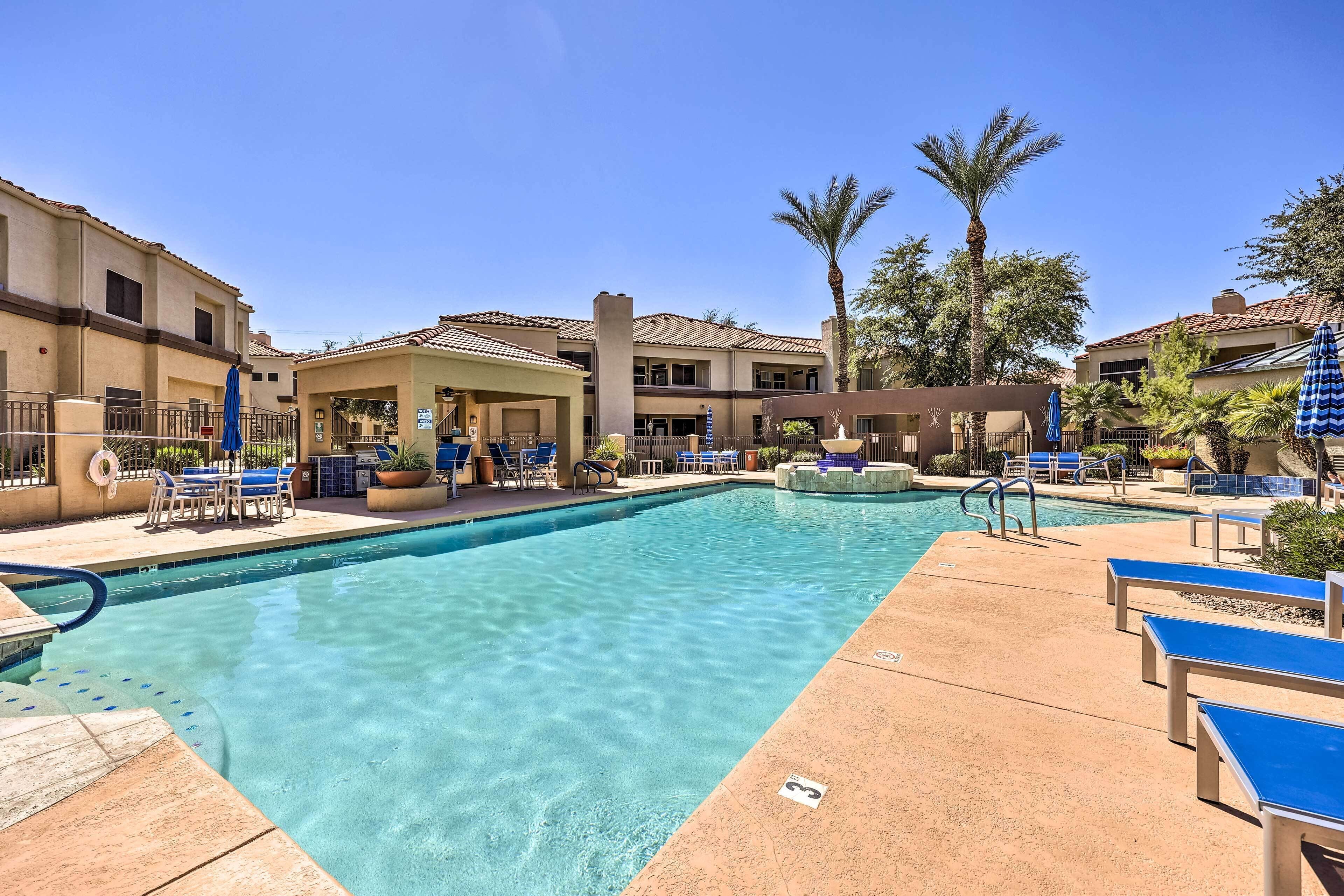 Scottsdale Condo w/ Pool Access, 11 Mi to Old Town