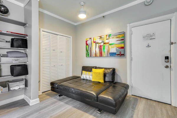 Miami Beach Vacation Rental | 1BR | 1BA | Step-Free Access | 360 Sq Ft