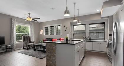 Bright & Roomy 2BR | 1st Floor Retreat | #65