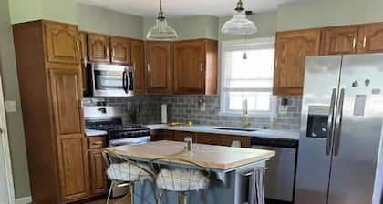 Snodgrass in-town rental!