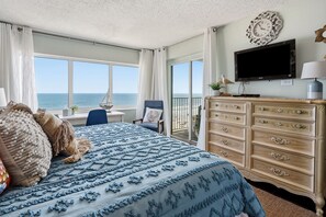 2 bedrooms, iron/ironing board, WiFi, bed sheets - Luxury, condo w/oceanfront panoramic views, indoor pool, Jacuzzi, and private rooftop terrace (North Myrtle Beach)