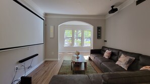 Smart TV, video games