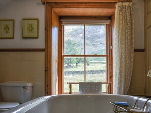 Towels - 3 bedroom accommodation in Howtown on Ullswater (Howtown on Ullswater)