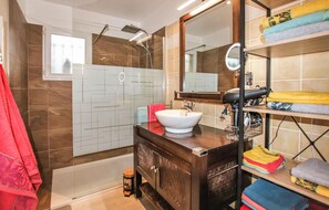 Douche, séchoir à cheveux