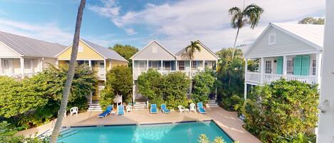 Et oppvarmet basseng