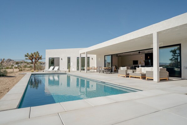 Alberca al aire libre