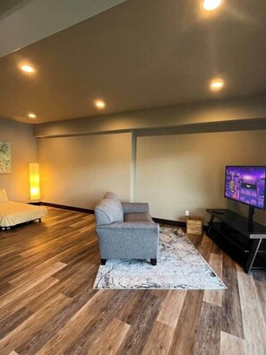 Smart TV, DVD player