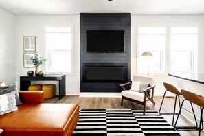 TV connectée, cheminée