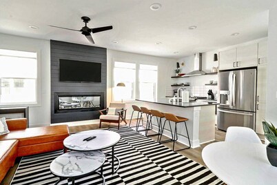 26th and Pacific with Ocean Views!
