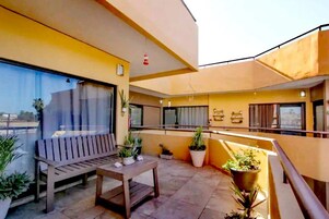 Double / Coronado | Terrace/patio