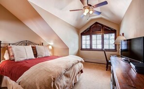 4 bedrooms, iron/ironing board, free WiFi, wheelchair access - Premium Condo Near the Lifts | Hot Tub + Sauna (Beaver Creek)
