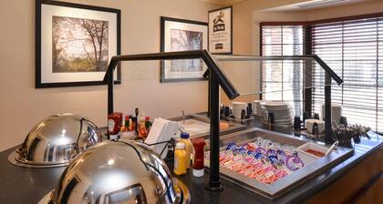 Equipped Suite Near the Airport! Fitness Center + Free Breakfast