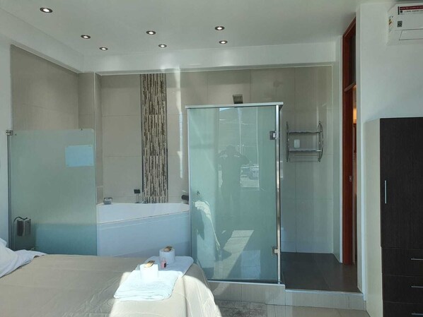 Exclusive Studio Suite