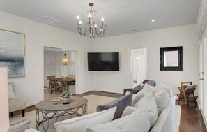 Smart TV, fireplace, stereo