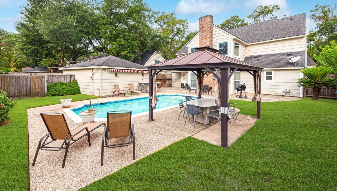 5-Bedroom Sanctuary w Pool: 25 Mins Downtown SC