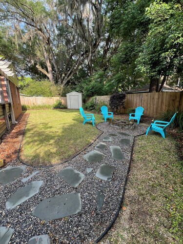 Groovy Gator Grotto - Walk to the Stadium