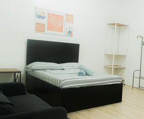 Premium Room | Free WiFi, bed sheets - Pasay Centrale Hotel (Pasay)