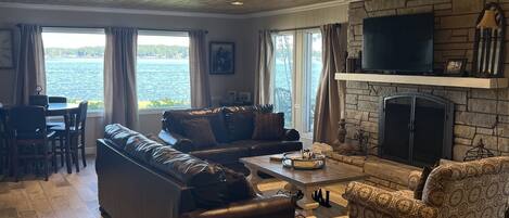Smart TV, fireplace, books