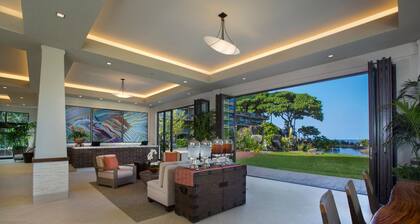 World famous beach with Black Rock views, great snorkeling, dining & shops # 412