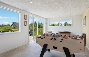Game room - Stunning home in Tarm with kitchen (Tarm)
