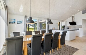 Fridge, dishwasher, coffee/tea maker - Stunning home in Tarm with kitchen (Tarm)