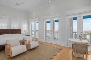 4 habitaciones, wifi gratis y ropa de cama