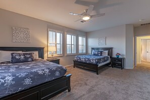 6 bedrooms, desk, iron/ironing board, free WiFi