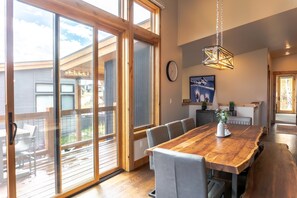 Dining - Modern Home with Pool, Gym, Hot Tubs (Silverthorne)