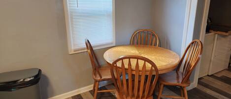 تناول الطعام