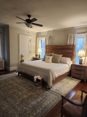 7 habitaciones, escritorio, tabla de planchar con plancha y wifi gratis