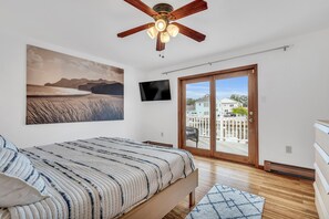 3 Schlafzimmer, Schreibtisch, Reisekinderbett, kostenloses WLAN