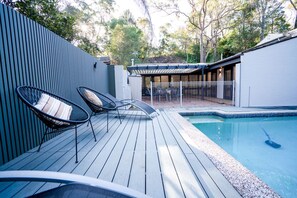 Outdoor pool - Tranquil bush resort house - pool & fire pit (West Pymble)